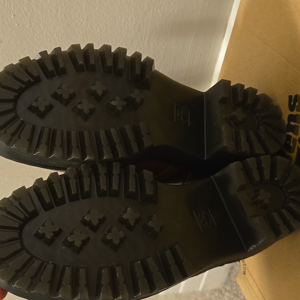 Dr. Martens Leona Boots - Picture 11 of 16